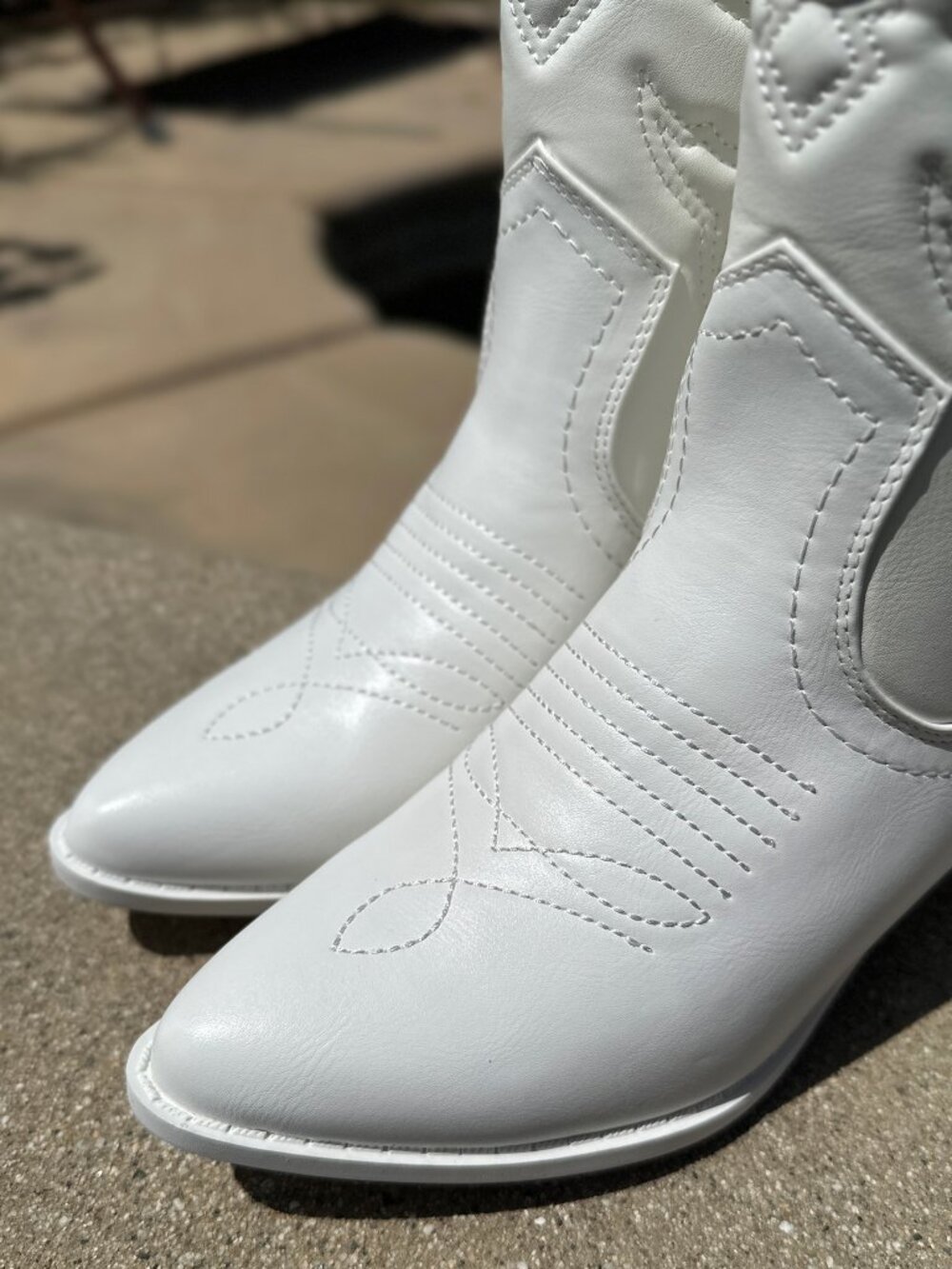 New Pure White Pointed Toe Cowboy/Cowgirl Western Boots Mid-Calf Low Block Heel - Picture 6 of 7